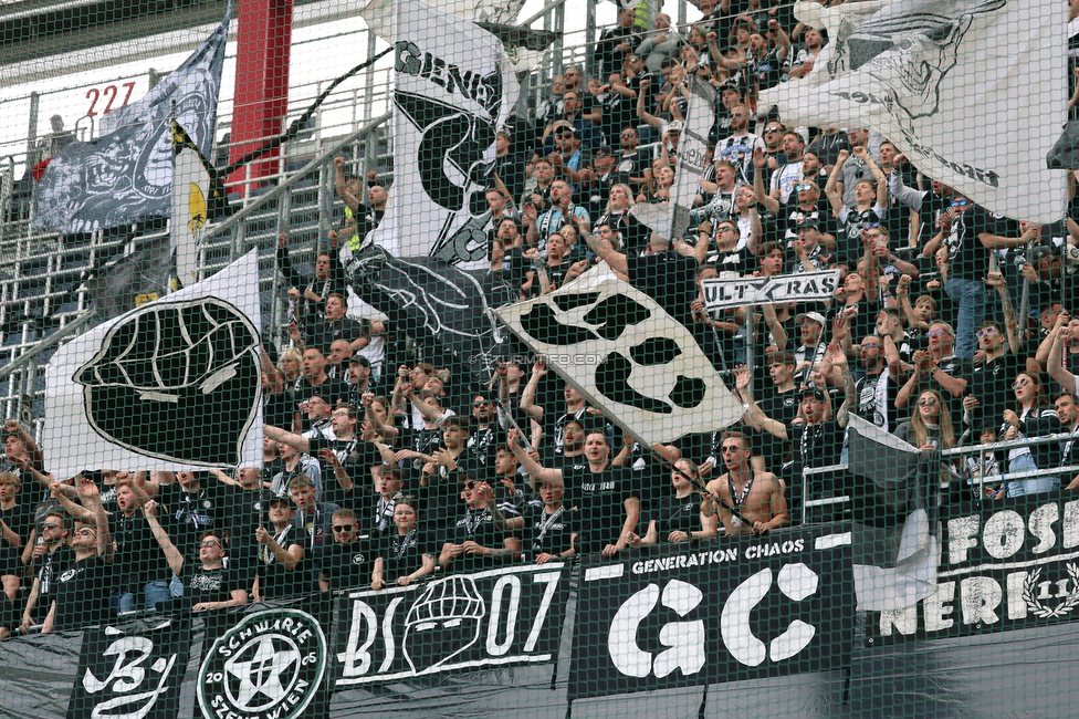 RB Salzburg - Sturm Graz
Oesterreichische Fussball Bundesliga, 25. Runde, FC RB Salzburg - SK Sturm Graz, Stadion Wals-Siezenheim, 13.04.2024. 

Foto zeigt Fans von Sturm
Schlüsselwörter: generationchaos blackstorm