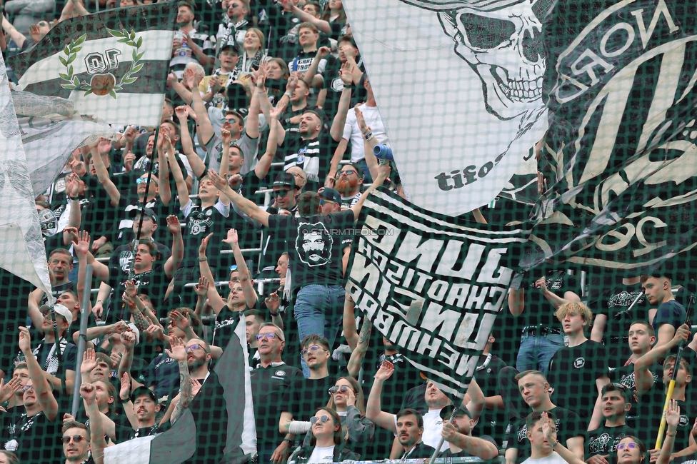 RB Salzburg - Sturm Graz
Oesterreichische Fussball Bundesliga, 25. Runde, FC RB Salzburg - SK Sturm Graz, Stadion Wals-Siezenheim, 13.04.2024. 

Foto zeigt Fans von Sturm
