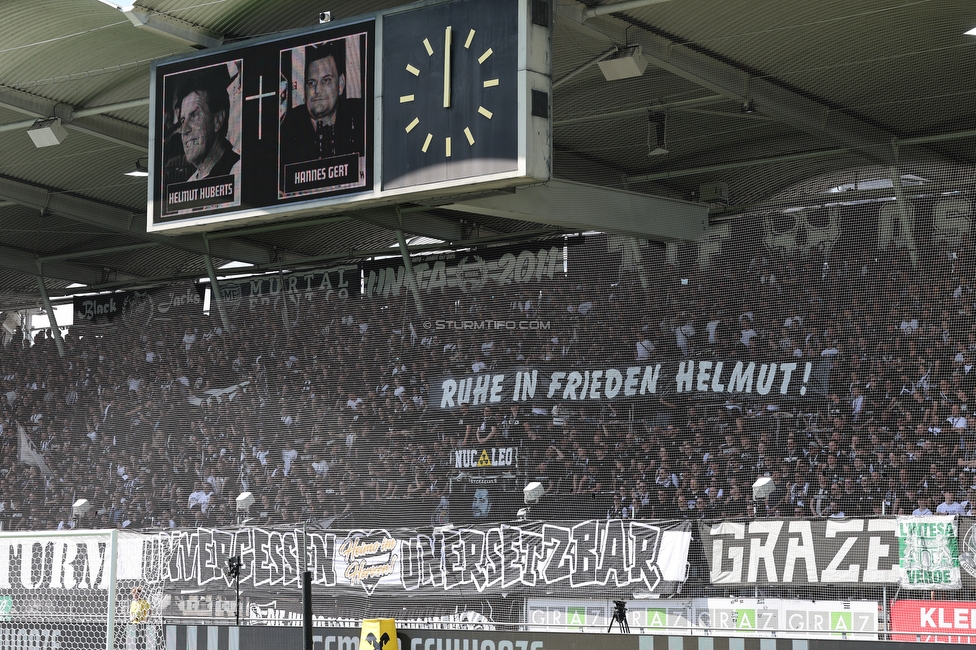Sturm Graz - Blau-Weiss Linz
Oesterreichische Fussball Bundesliga, 26. Runde, SK Sturm Graz - FC Blau-Weiss Linz, Stadion Liebenau Graz, 20.04.2025. 

Foto zeigt Fans von Sturm bei einer Trauerminute
