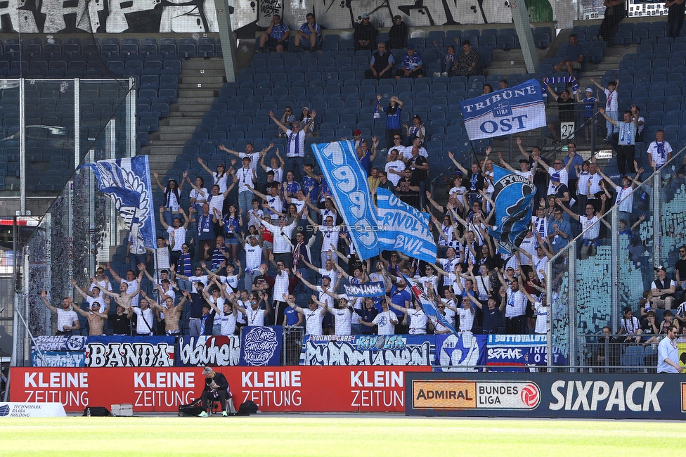 Sturm Graz - Linz
Oesterreichische Fussball Bundesliga, 26. Runde, SK Sturm Graz - FC Blau-Weiss Linz, Stadion Liebenau Graz, 20.04.2025. 

Foto zeigt Fans von Linz
