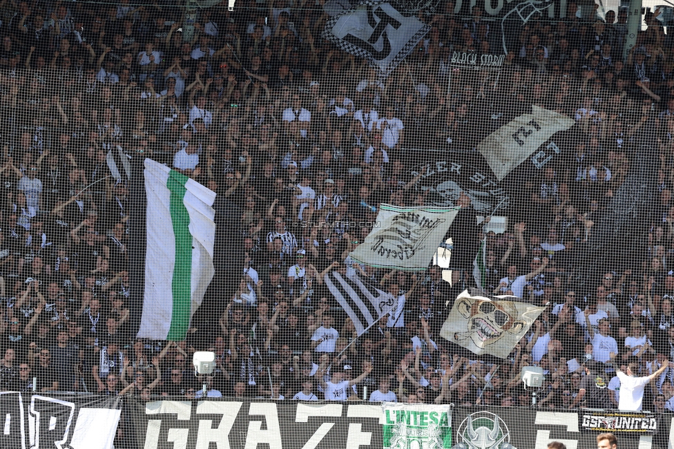 Sturm Graz - Blau-Weiss Linz
Oesterreichische Fussball Bundesliga, 26. Runde, SK Sturm Graz - FC Blau-Weiss Linz, Stadion Liebenau Graz, 20.04.2025. 

Foto zeigt Fans von Sturm
Schlüsselwörter: sturmflut