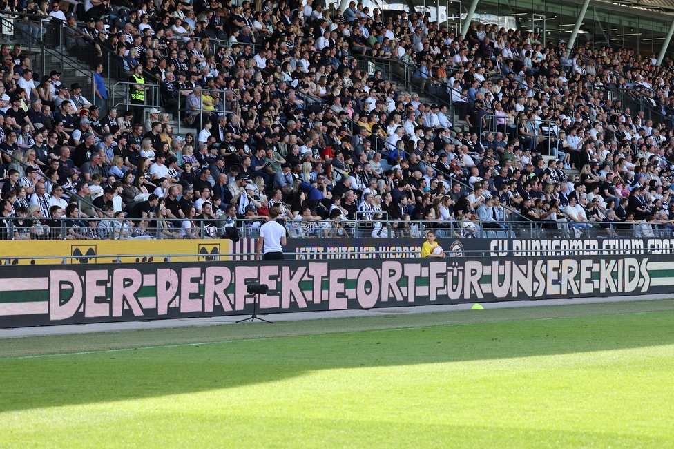 Sturm Graz - Blau-Weiss Linz
Oesterreichische Fussball Bundesliga, 26. Runde, SK Sturm Graz - FC Blau-Weiss Linz, Stadion Liebenau Graz, 20.04.2025. 

Foto zeigt Fans von Sturm
Schlüsselwörter: kids