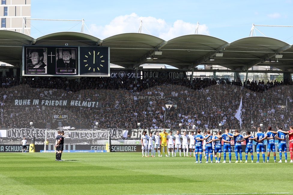 Sturm Graz - Blau-Weiss Linz
Oesterreichische Fussball Bundesliga, 26. Runde, SK Sturm Graz - FC Blau-Weiss Linz, Stadion Liebenau Graz, 20.04.2025. 

Foto zeigt Fans von Sturm und die Mannschaft von Sturm bei einer Trauerminute
