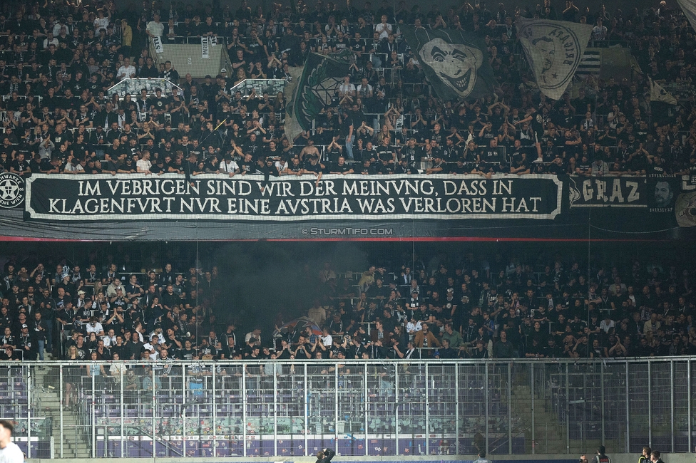 Austria Wien - Sturm Graz
Oesterreichische Fussball Bundesliga, 27. Runde, FK Austria Wien - SK Sturm Graz, Generali Arena Wien, 23.04.2025. 

Foto zeigt Fans von Sturm
