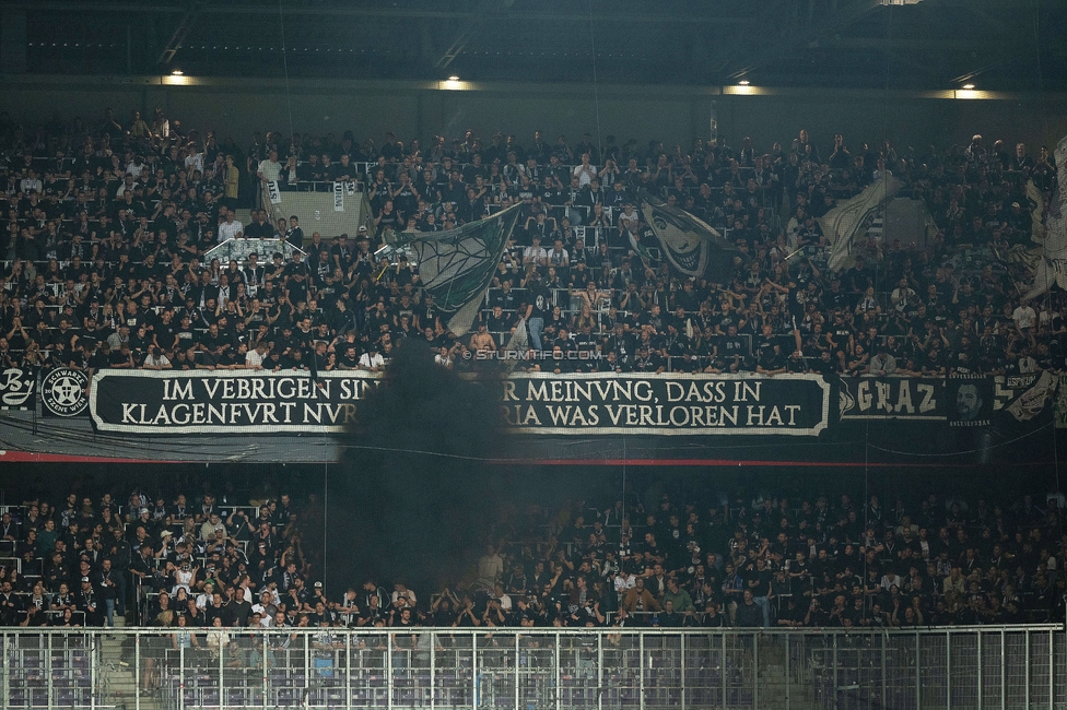 Austria Wien - Sturm Graz
Oesterreichische Fussball Bundesliga, 27. Runde, FK Austria Wien - SK Sturm Graz, Generali Arena Wien, 23.04.2025. 

Foto zeigt Fans von Sturm
