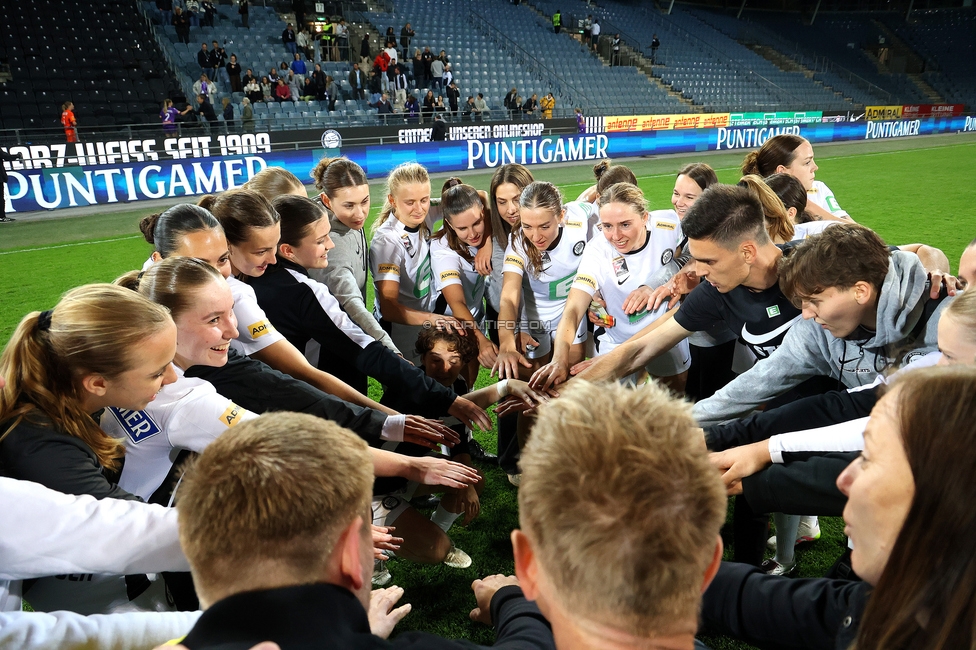 Sturm Damen - Austria Wien
OEFB Frauen Bundesliga, 21. Runde, SK Sturm Graz Damen - FK Austria Wien, Stadion Liebenau Graz, 27.04.2025. 

Foto zeigt die Mannschaft der Sturm Damen
