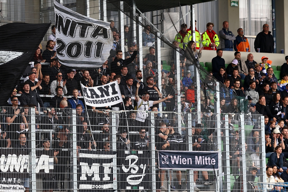 BW Linz - Sturm Graz
Oesterreichische Fussball Bundesliga, 29. Runde, Blau-Weiss Linz - SK Sturm Graz, Hofmann Personal Stadion Linz, 04.05.2025. 

Foto zeigt Fans von Sturm
