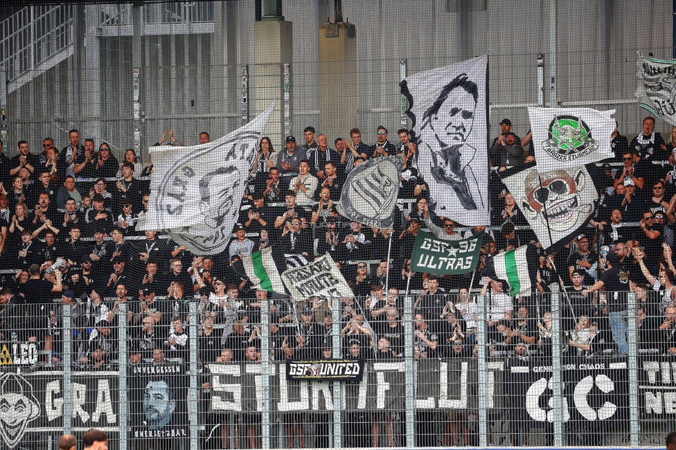 BW Linz - Sturm Graz
Oesterreichische Fussball Bundesliga, 29. Runde, Blau-Weiss Linz - SK Sturm Graz, Hofmann Personal Stadion Linz, 04.05.2025. 

Foto zeigt Fans von Sturm
