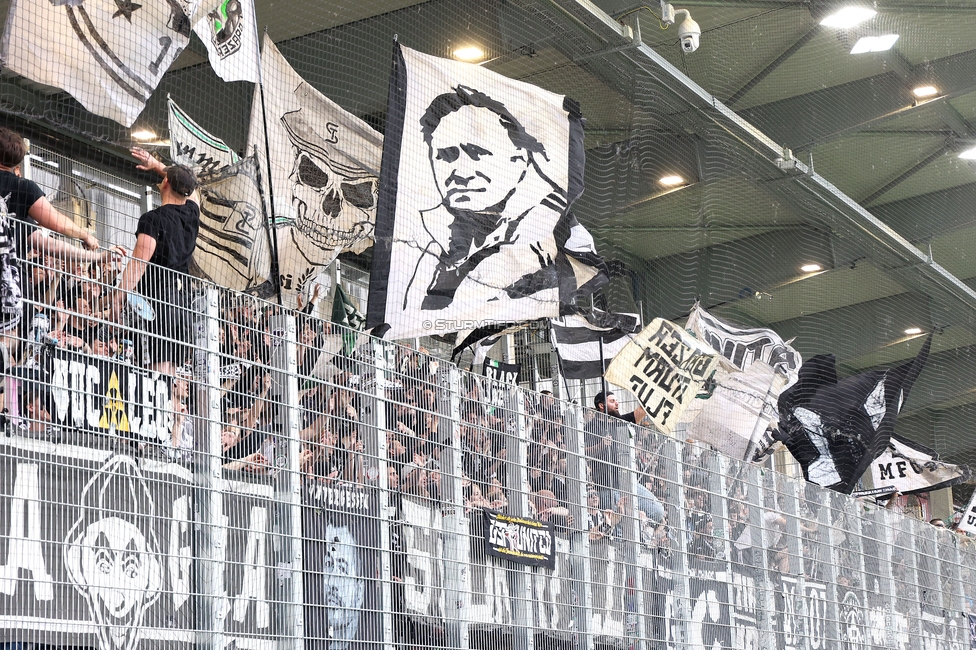 BW Linz - Sturm Graz
Oesterreichische Fussball Bundesliga, 29. Runde, Blau-Weiss Linz - SK Sturm Graz, Hofmann Personal Stadion Linz, 04.05.2025. 

Foto zeigt Fans von Sturm

