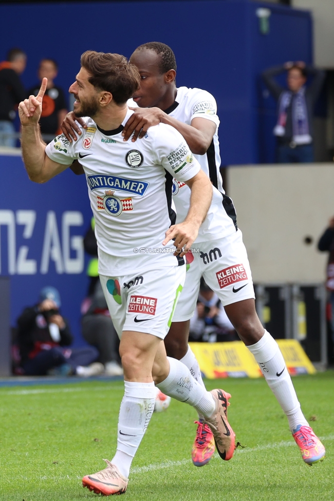BW Linz - Sturm Graz
Oesterreichische Fussball Bundesliga, 29. Runde, Blau-Weiss Linz - SK Sturm Graz, Hofmann Personal Stadion Linz, 04.05.2025. 

Foto zeigt Otar Kiteishvili (Sturm) und Malick Junior Yalcouye (Sturm)
