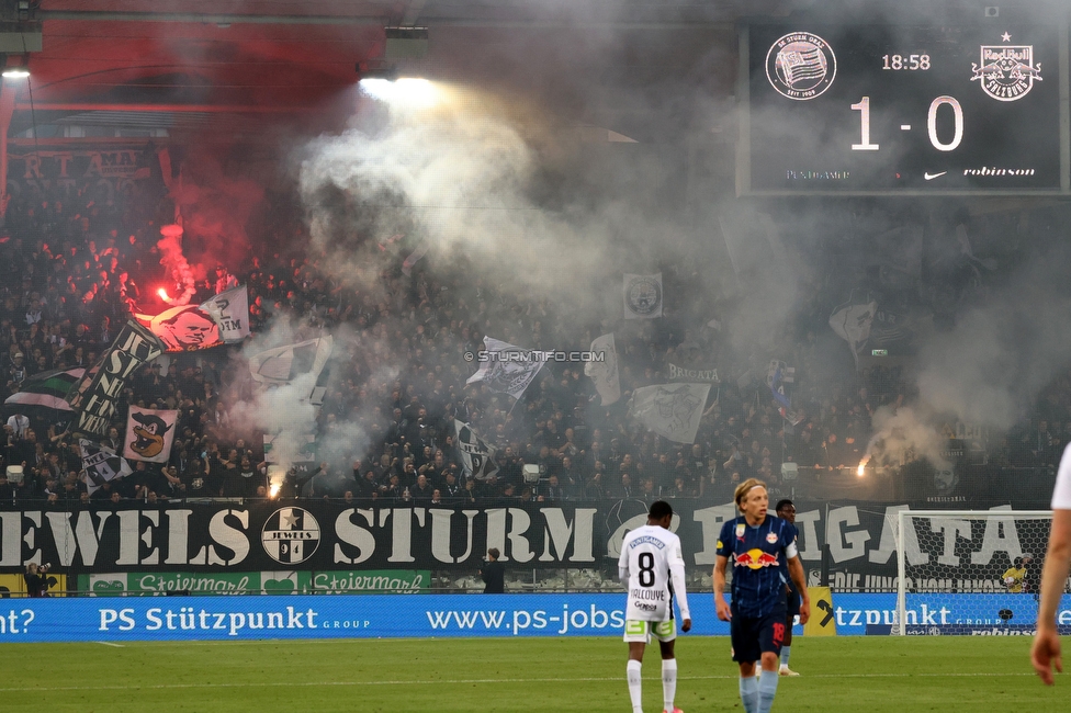 Sturm Graz - RB Salzburg
Oesterreichische Fussball Bundesliga, 30. Runde, SK Sturm Graz - FC RB Salzburg, Stadion Liebenau Graz, 09.05.2025. 

Foto zeigt Fans von Sturm
