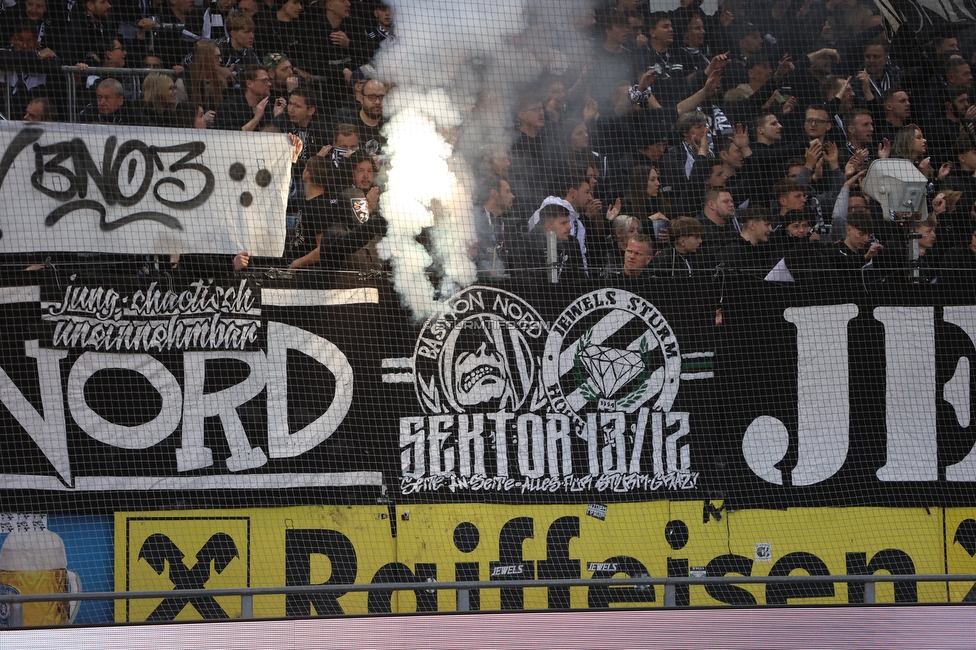 Sturm Graz - Salzburg
Oesterreichische Fussball Bundesliga, 30. Runde, SK Sturm Graz - FC Salzburg, Stadion Liebenau Graz, 09.05.2025. 

Foto zeigt Fans von Sturm mit einem Spruchband
