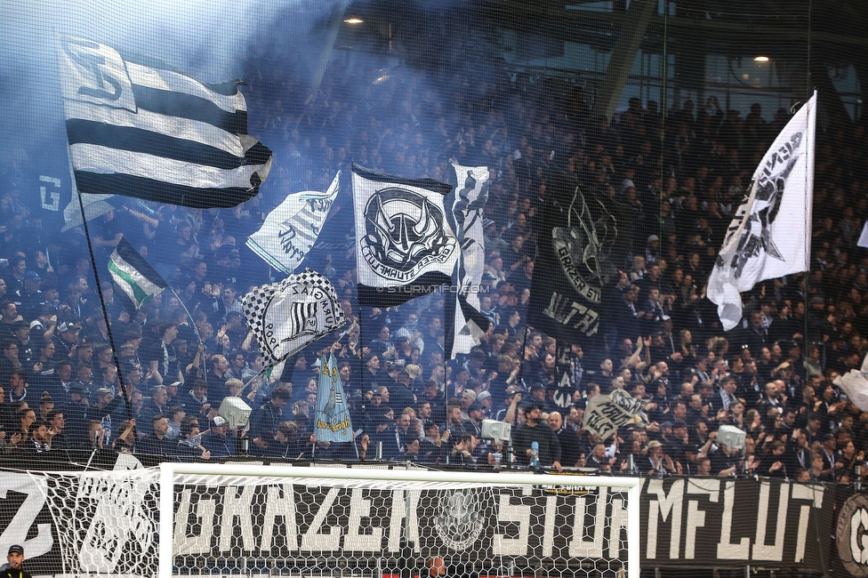 Sturm Graz - RB Salzburg
Oesterreichische Fussball Bundesliga, 30. Runde, SK Sturm Graz - FC RB Salzburg, Stadion Liebenau Graz, 09.05.2025. 

Foto zeigt Fans von Sturm mit einer Choreografie
Schlüsselwörter: sturmflut pisa