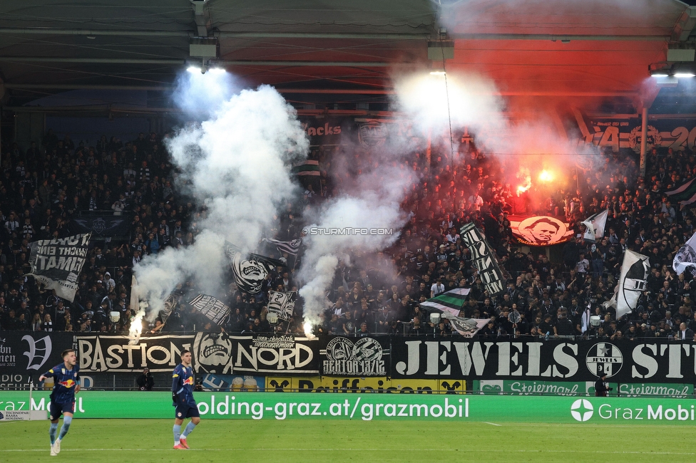 Sturm Graz - RB Salzburg
Oesterreichische Fussball Bundesliga, 30. Runde, SK Sturm Graz - FC RB Salzburg, Stadion Liebenau Graz, 09.05.2025. 

Foto zeigt Fans von Sturm
Schlüsselwörter: pyrotechnik bastion jewels