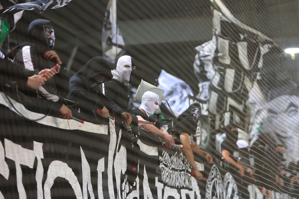 Sturm Graz - Salzburg
Oesterreichische Fussball Bundesliga, 30. Runde, SK Sturm Graz - FC Salzburg, Stadion Liebenau Graz, 09.05.2025. 

Foto zeigt Fans von Sturm
