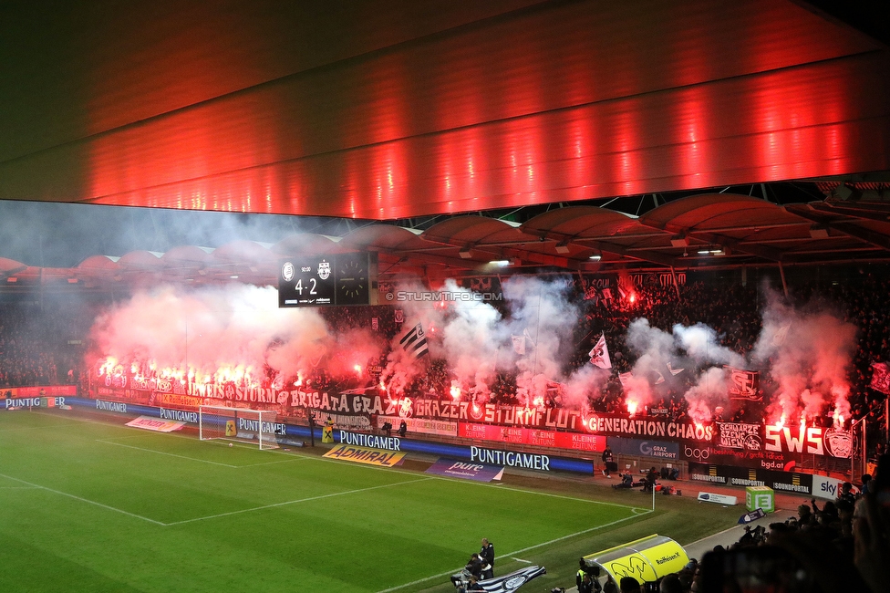 Sturm Graz - RB Salzburg
Oesterreichische Fussball Bundesliga, 30. Runde, SK Sturm Graz - FC RB Salzburg, Stadion Liebenau Graz, 09.05.2025. 

Foto zeigt Fans von Sturm
Schlüsselwörter: pyrotechnik