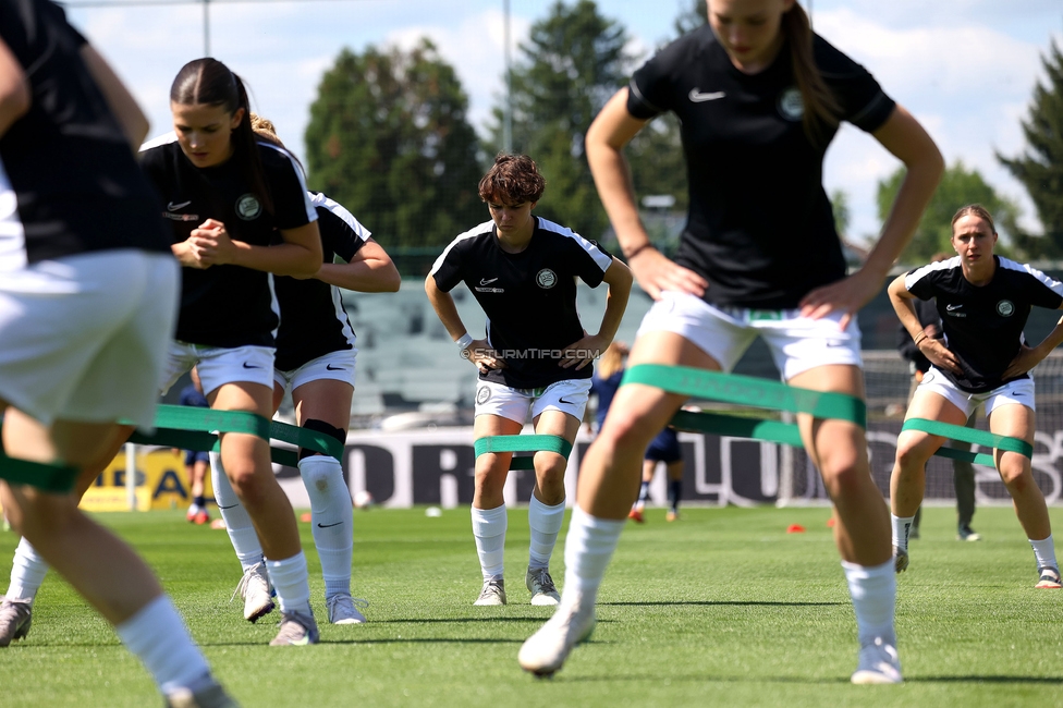Sturm Damen - St. Poelten
OEFB Frauen Bundesliga, 23. Runde, SK Sturm Graz Damen - SKN St. Poelten, Trainingszentrum Messendorf, 10.05.2025. 

Foto zeigt die Mannschaft der Sturm Damen
