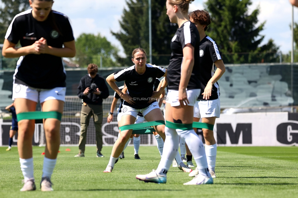 Sturm Damen - St. Poelten
OEFB Frauen Bundesliga, 23. Runde, SK Sturm Graz Damen - SKN St. Poelten, Trainingszentrum Messendorf, 10.05.2025. 

Foto zeigt die Mannschaft der Sturm Damen
