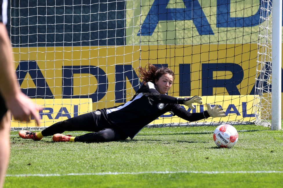 Sturm Damen - St. Poelten
OEFB Frauen Bundesliga, 23. Runde, SK Sturm Graz Damen - SKN St. Poelten, Trainingszentrum Messendorf, 10.05.2025. 

Foto zeigt Vanessa Gritzner (Sturm Damen)
