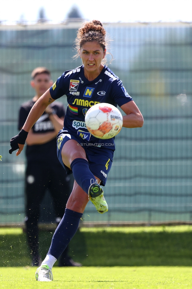 Sturm Damen - St. Poelten
OEFB Frauen Bundesliga, 23. Runde, SK Sturm Graz Damen - SKN St. Poelten, Trainingszentrum Messendorf, 10.05.2025. 

Foto zeigt Balog (St. Poelten)
