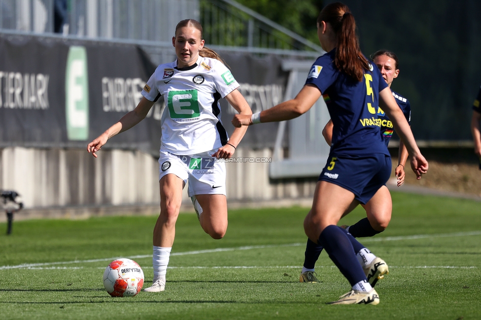 Sturm Damen - St. Poelten
OEFB Frauen Bundesliga, 23. Runde, SK Sturm Graz Damen - SKN St. Poelten, Trainingszentrum Messendorf, 10.05.2025. 

Foto zeigt Lena Breznik (Sturm Damen)
