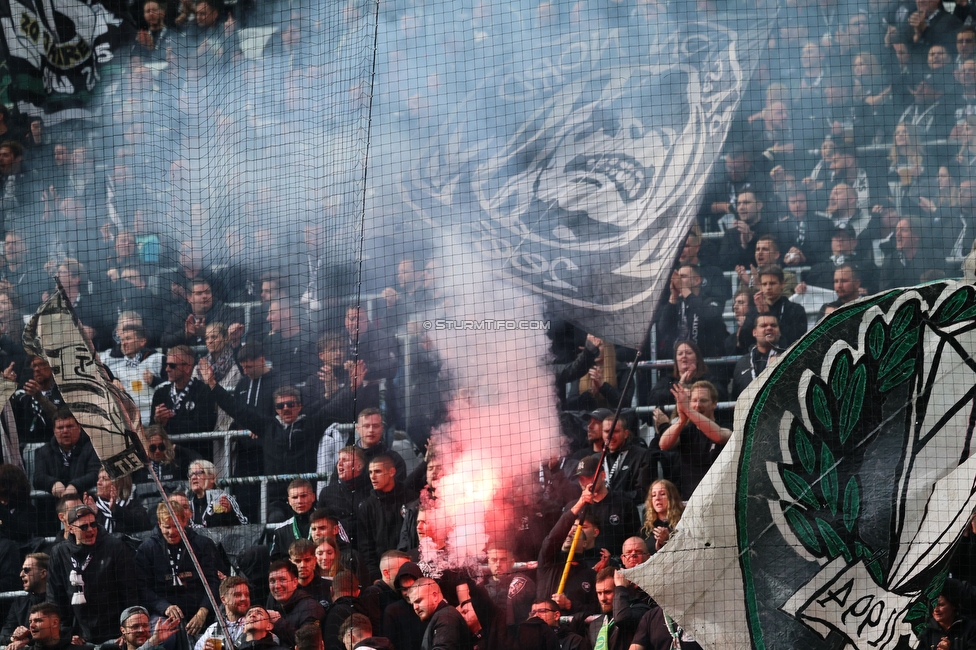 Rapid Wien - Sturm Graz
Oesterreichische Fussball Bundesliga, 31. Runde, SK Rapid Wien - SK Sturm Graz, Weststadion Wien, 18.05.2024. 

Foto zeigt Fans von Sturm
