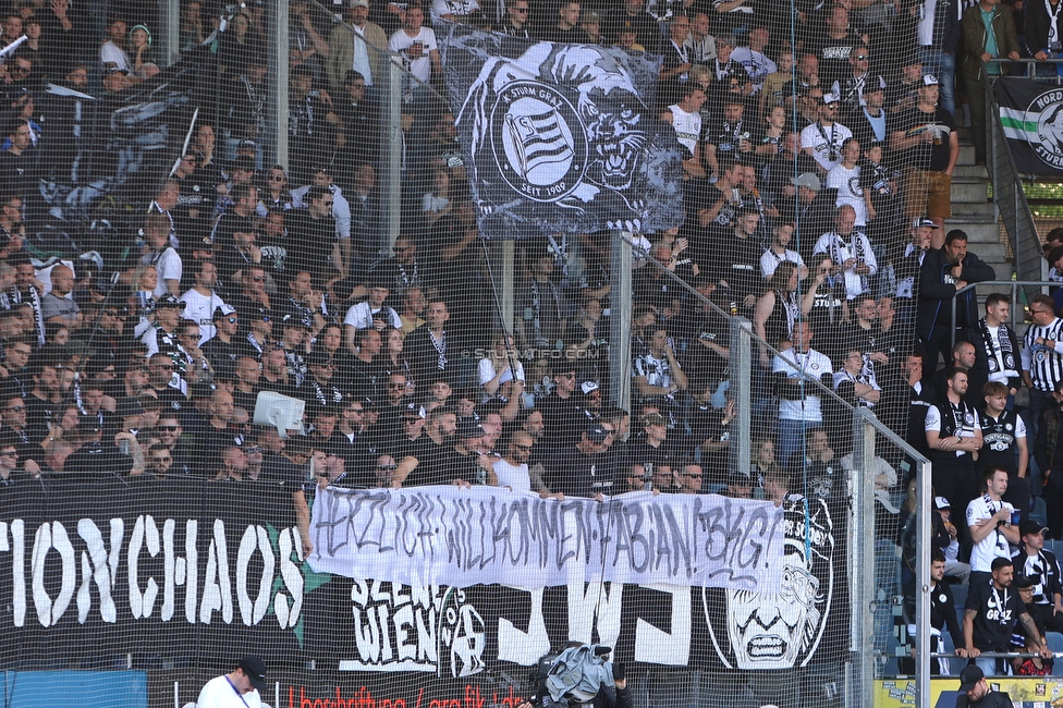 Sturm Graz - WAC
Oesterreichische Fussball Bundesliga, 32. Runde, SK Sturm Graz - Wolfsberger AC, Stadion Liebenau Graz, 24.05.2025. 

Foto zeigt Fans von Sturm mit einem Spruchband
