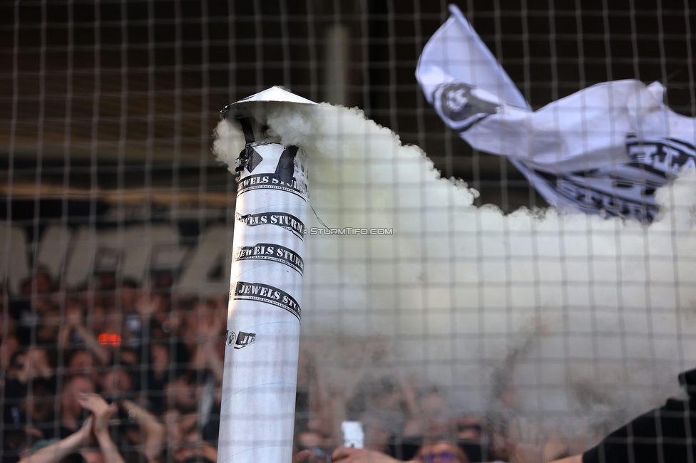 Sturm Graz - WAC
Oesterreichische Fussball Bundesliga, 32. Runde, SK Sturm Graz - Wolfsberger AC, Stadion Liebenau Graz, 24.05.2025. 

Foto zeigt Fans von Sturm mit Pyrotechnik
