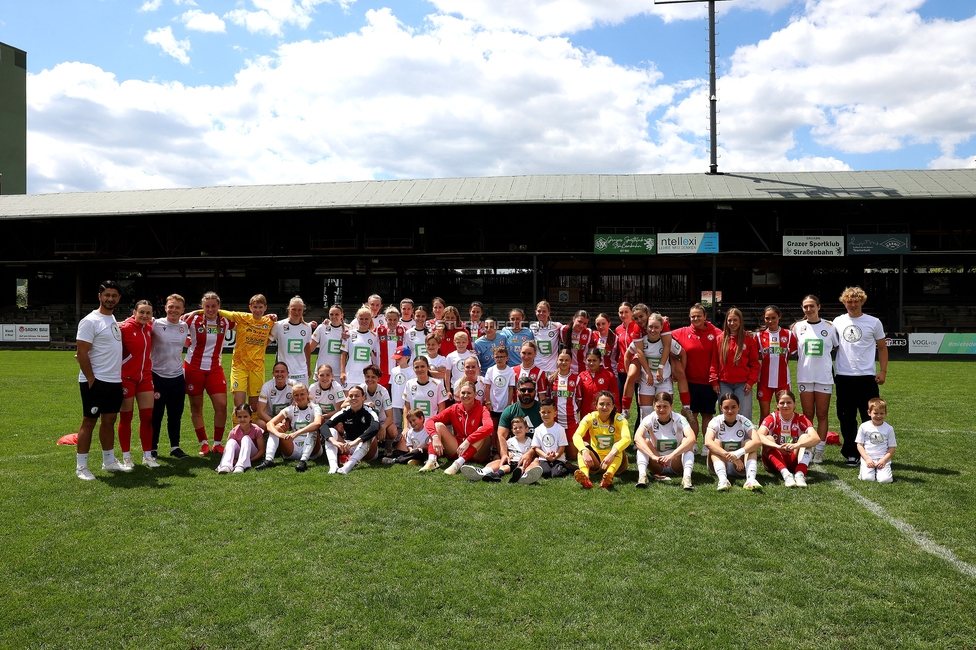 Sturm Damen - GAK 1902
Testspiel, SK Sturm Graz Damen - GAK 1902, Gruabn Graz, 18.05.2025. 

Foto zeigt die Mannschaft der Sturm Damen und die Mannschaft des GAK
