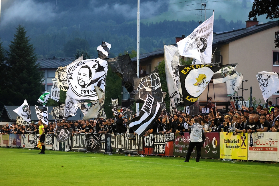 SK Bischofshofen - Sturm Graz
OEFB Cup 1. Runde, SK Bischofshofen - SK Sturm Graz, Sportplatz Bischofshofen, 25.07.2025. 

Foto zeigt Fans von Sturm
