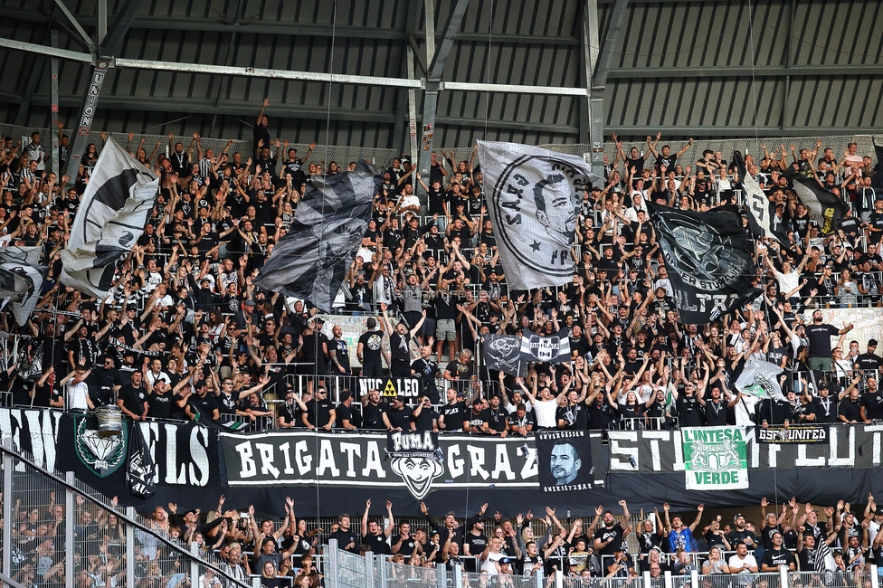 LASK - Sturm Graz
Oesterreichische Fussball Bundesliga, 1. Runde, Linzer ASK - SK Sturm Graz, Raiffeisen Arena Linz, 01.08.2025. 

Foto zeigt Fans von Sturm
