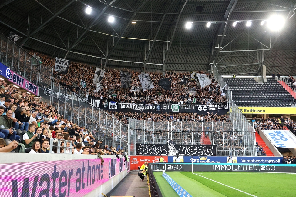 LASK - Sturm Graz
Oesterreichische Fussball Bundesliga, 1. Runde, Linzer ASK - SK Sturm Graz, Raiffeisen Arena Linz, 01.08.2025. 

Foto zeigt Fans von Sturm
