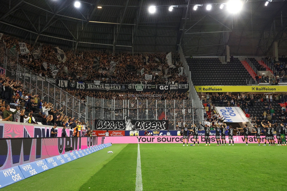 LASK - Sturm Graz
Oesterreichische Fussball Bundesliga, 1. Runde, Linzer ASK - SK Sturm Graz, Raiffeisen Arena Linz, 01.08.2025. 

Foto zeigt Fans von Sturm
