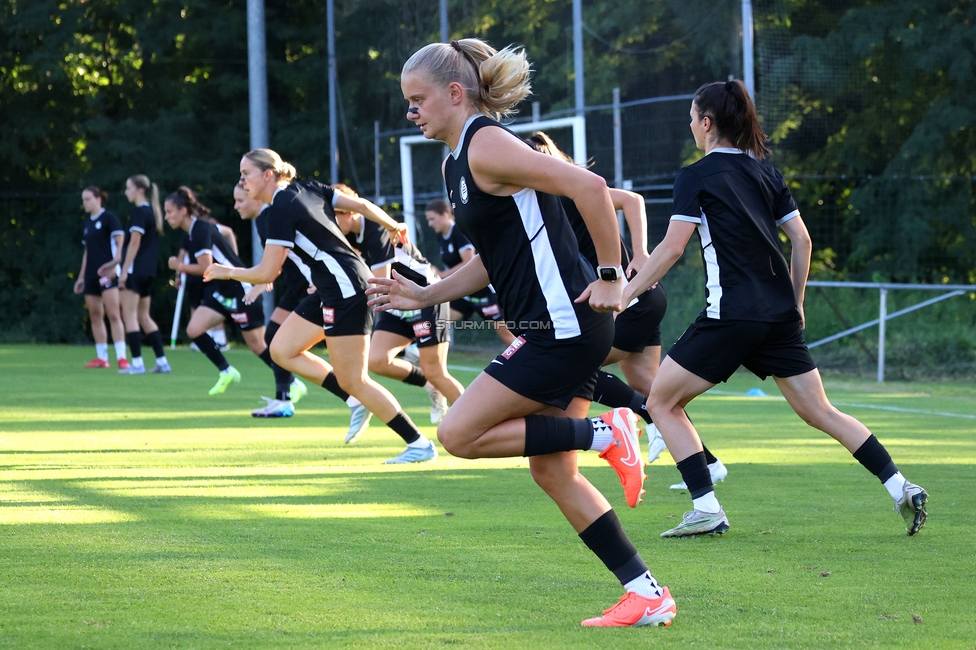 GAK - Sturm Graz Damen
SPORTLAND Niederoesterreich Frauen Cup, GAK 1902 - SK Sturm Graz, Sportzentrum Graz-Weinzoedl, 08.08.2025. 

Foto zeigt Sandra Jakobsen (Sturm Damen)
