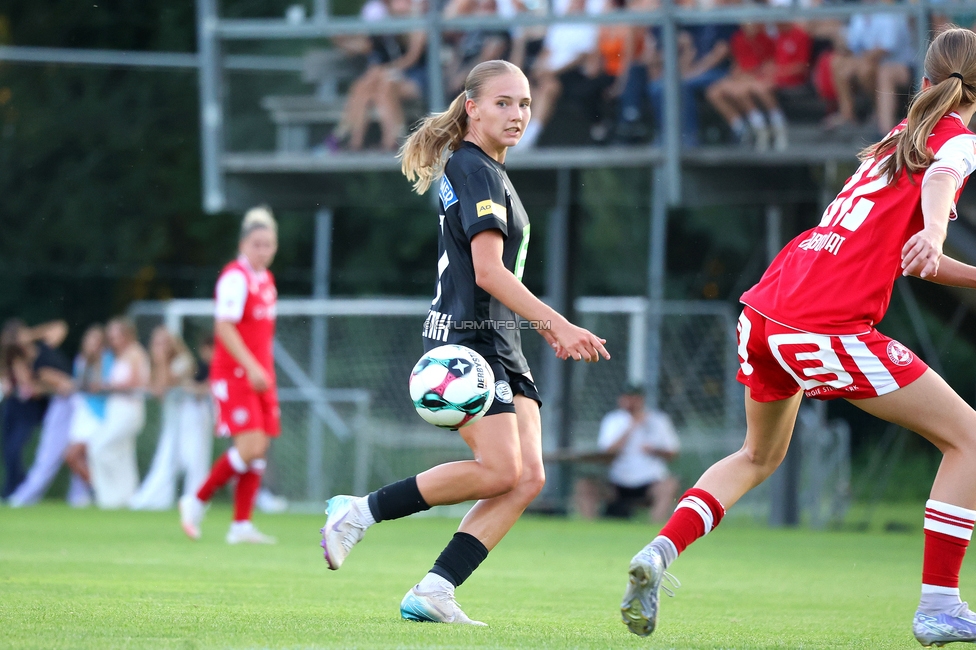 GAK - Sturm Graz Damen
SPORTLAND Niederoesterreich Frauen Cup, GAK 1902 - SK Sturm Graz, Sportzentrum Graz-Weinzoedl, 08.08.2025. 

Foto zeigt Lena Breznik (Sturm Damen)
