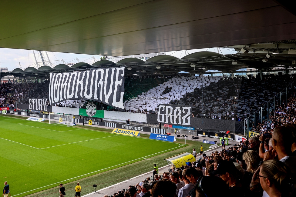 Sturm Graz - Rapid Wien
Oesterreichische Fussball Bundesliga, 2. Runde, SK Sturm Graz - SK Rapid Wien, Stadion Liebenau Graz, 10.08.2025. 

Foto zeigt Fans von Sturm mit einer Choreografie
