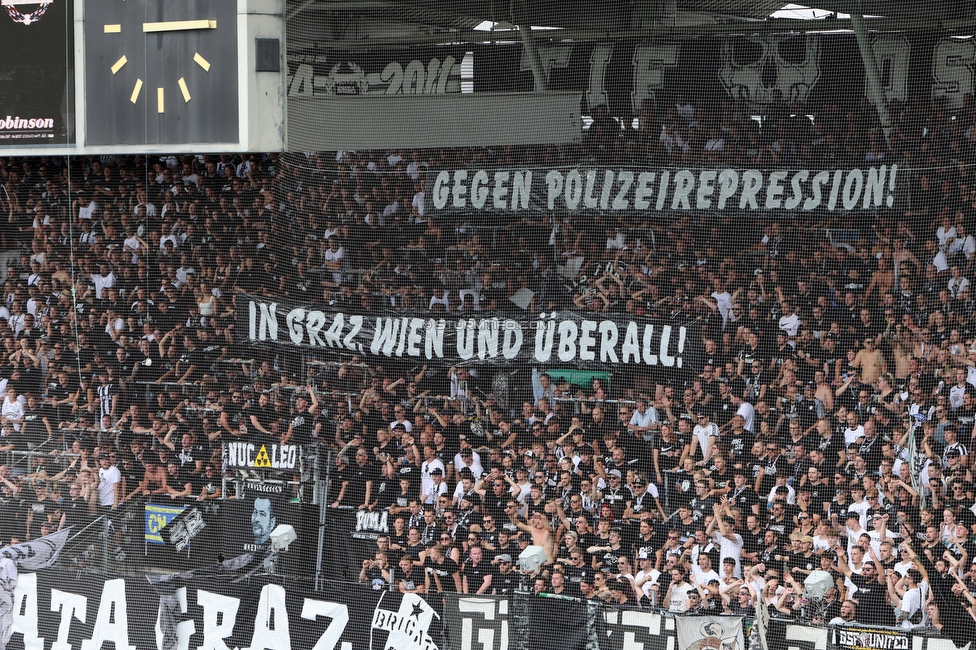 Sturm Graz - Rapid Wien
Oesterreichische Fussball Bundesliga, 2. Runde, SK Sturm Graz - SK Rapid Wien, Stadion Liebenau Graz, 10.08.2025. 

Foto zeigt Fans von Sturm mit einem Spruchband
Schlüsselwörter: repression