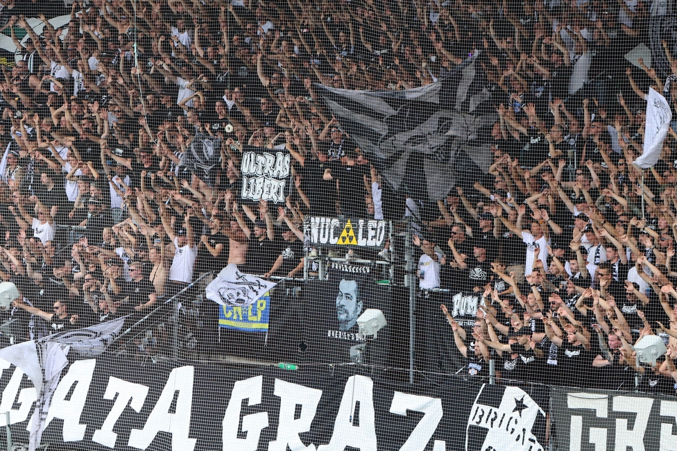 Sturm Graz - Rapid Wien
Oesterreichische Fussball Bundesliga, 2. Runde, SK Sturm Graz - SK Rapid Wien, Stadion Liebenau Graz, 10.08.2025. 

Foto zeigt Fans von Sturm
Schlüsselwörter: brigata