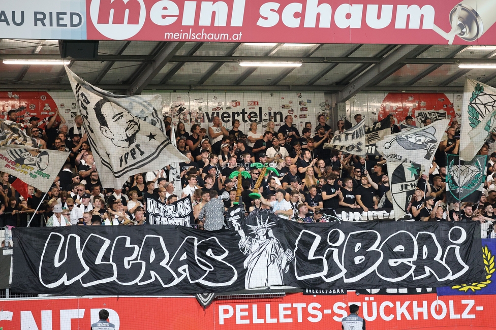 Ried - Sturm Graz
Oesterreichische Fussball Bundesliga, 3. Runde, SV Ried - SK Sturm Graz, Arena Ried, 16.08.2025. 

Foto zeigt Fans von Sturm mit einem Spruchband
Schlüsselwörter: repression