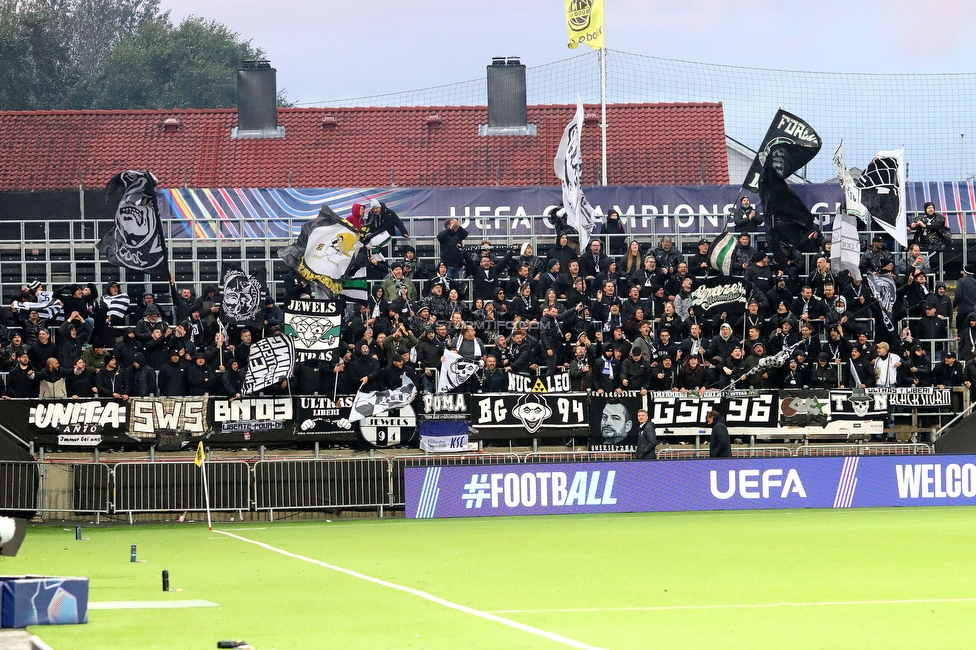Bodo Glimt - Sturm Graz
UEFA Champions League Play-Offs, Bodo Glimt - SK Sturm Graz, Aspmyra Stadion Bodo, 20.08.2025. 

Foto zeigt Fans von Sturm
