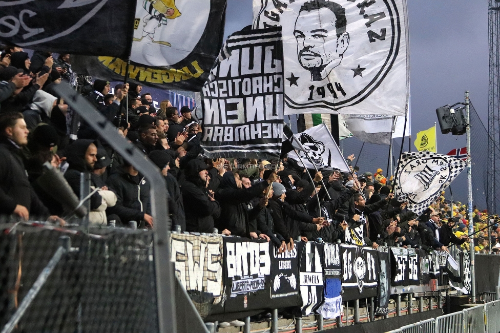 Bodo Glimt - Sturm Graz
UEFA Champions League Play-Offs, Bodo Glimt - SK Sturm Graz, Aspmyra Stadion Bodo, 20.08.2025. 

Foto zeigt Fans von Sturm
