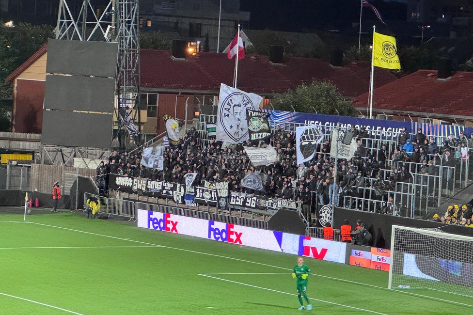 Bodo Glimt - Sturm Graz
UEFA Champions League Play-Offs, Bodo Glimt - SK Sturm Graz, Aspmyra Stadion Bodo, 20.08.2025. 

Foto zeigt Fans von Sturm
