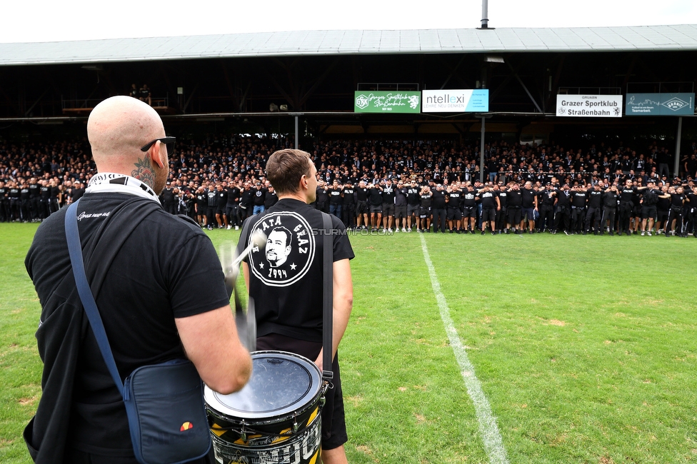 GAK - Sturm Graz
Oesterreichische Fussball Bundesliga, 2. Runde, GAK - SK Sturm Graz, Stadion Liebenau Graz, 30.08.2025. 

Foto zeigt Fans von Sturm in der Gruabn
