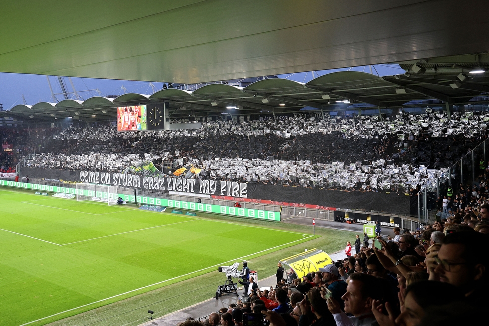 GAK - Sturm Graz
Oesterreichische Fussball Bundesliga, 5. Runde, Grazer AK - SK Sturm Graz, Stadion Liebenau Graz, 30.08.2025. 

Foto zeigt Fans von Sturm mit einer Choreografie
