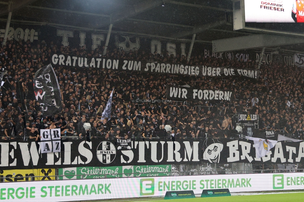 GAK - Sturm Graz
Oesterreichische Fussball Bundesliga, 5. Runde, Grazer AK - SK Sturm Graz, Stadion Liebenau Graz, 30.08.2025. 

Foto zeigt Leon Grgic (Sturm), Emir Karic (Sturm), Dimitri Lavalee (Sturm), Tomi Horvat (Sturm) und Stefan Hierlaender (Sturm)
Schlüsselwörter: torjubel