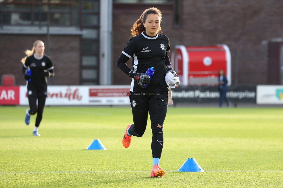 Ajax Frouwen - Sturm Damen
UEFA Women's Europa Cup, 1. Runde, Ajax Amsterdam - SK Sturm Graz Damen, Sportpark De Toekomst Amsterdam, 11.09.2025.

Foto zeigt Vanessa Gritzner (Sturm Damen)
