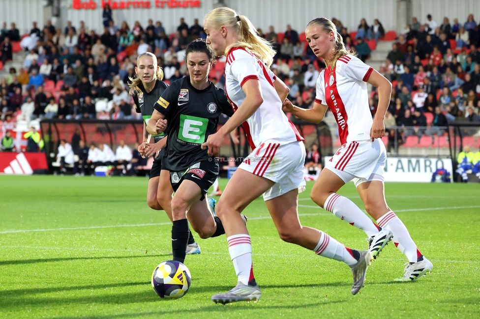 Ajax Frouwen - Sturm Damen
UEFA Women's Europa Cup, 1. Runde, Ajax Amsterdam - SK Sturm Graz Damen, Sportpark De Toekomst Amsterdam, 11.09.2025.

Foto zeigt Zala Kustrin (Sturm Damen)
