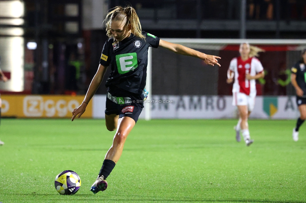 Ajax Frouwen - Sturm Damen
UEFA Women's Europa Cup, 1. Runde, Ajax Amsterdam - SK Sturm Graz Damen, Sportpark De Toekomst Amsterdam, 11.09.2025.

Foto zeigt Lena Breznik (Sturm Damen)
