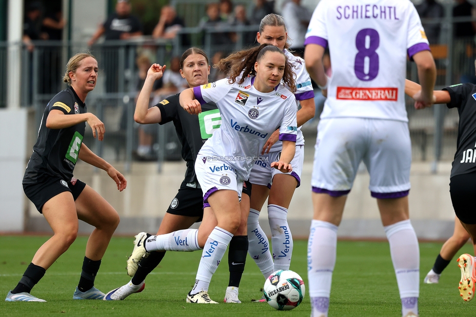 Sturm Damen - Austria Wien
OEFB Frauen Bundesliga, 5. Runde, SK Sturm Graz Damen - FK Austria Wien, Trainingszentrum Messendorf, 14.09.2025. 

Foto zeigt Sophie Maierhofer (Sturm Damen)
