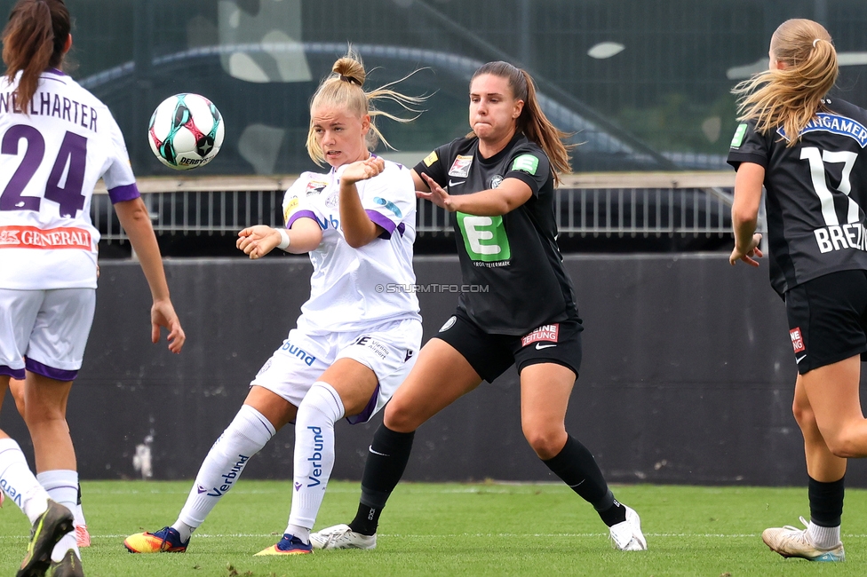 Sturm Damen - Austria Wien
OEFB Frauen Bundesliga, 5. Runde, SK Sturm Graz Damen - FK Austria Wien, Trainingszentrum Messendorf, 14.09.2025. 

Foto zeigt Laura Riesenbeck (Sturm Damen)
